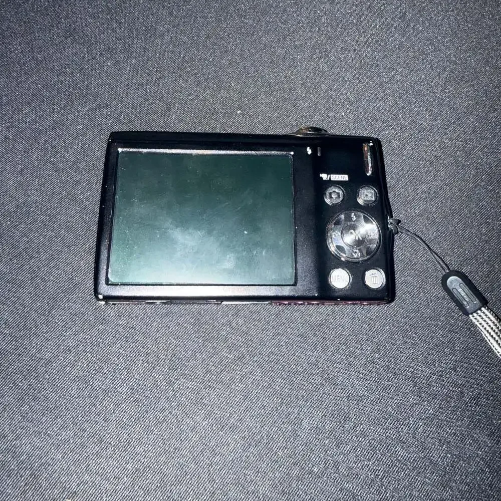 Nikon Coolpix S3000 12.0MP Digital Camera lens error